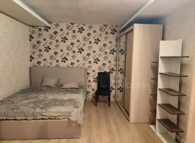 Apartments For Rent three-room 86м² 2/5 floor Tbilisi - photo 3