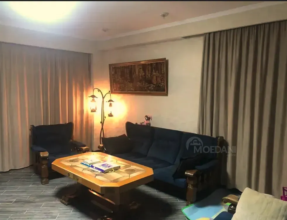 ქირავდება 4 ოთახიანი ბინა 200მ² 5/5 სართ თბილისი - photo 5