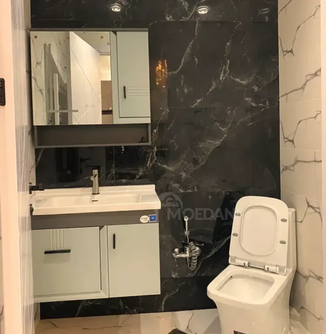 Сдам 2-комн. квартиру 62м² 4/12 эт. Тбилиси - изображение 2