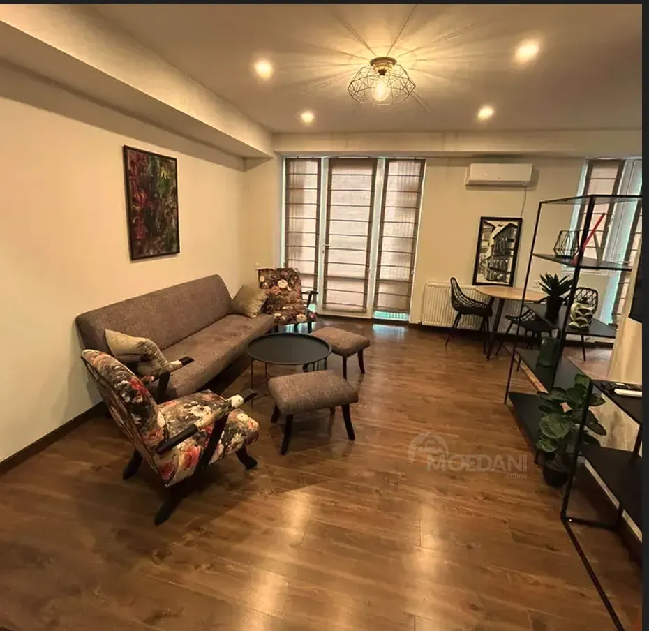 ქირავდება 2 ოთახიანი ბინა 70.3მ² 7/14 სართ თბილისი - photo 1