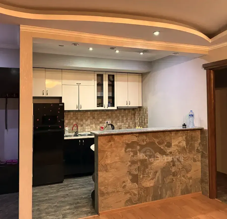 ქირავდება 4 ოთახიანი ბინა 130მ² 5/9 სართ თბილისი - photo 8