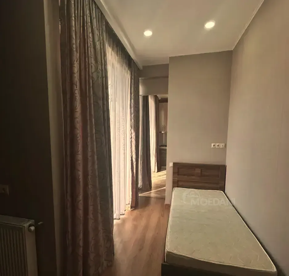 Сдам 2-комн. квартиру 75м² 2/10 эт. Тбилиси - изображение 2