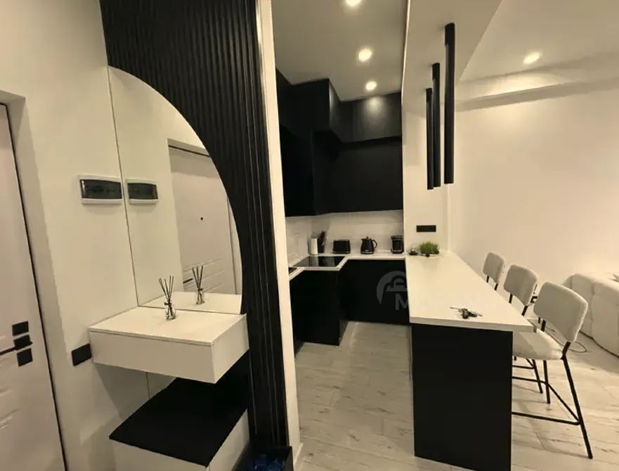 ქირავდება 2 ოთახიანი ბინა 55მ² 5/6 სართ თბილისი - photo 2