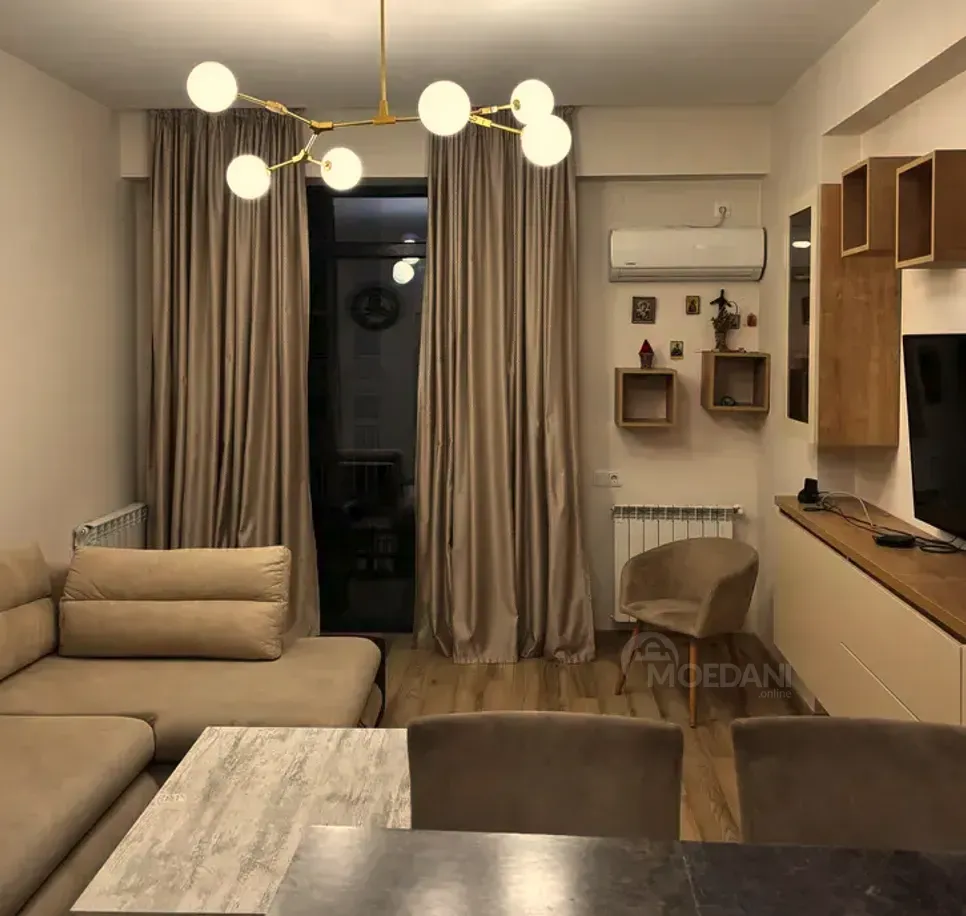 ქირავდება 2 ოთახიანი ბინა 60მ² 8/23 სართ თბილისი - photo 1