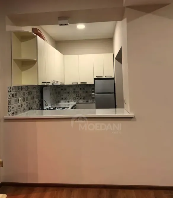 Сдам 3-комн. квартиру на сутки в Тбилиси  74м² 12/16 эт. Тбилиси - изображение 5