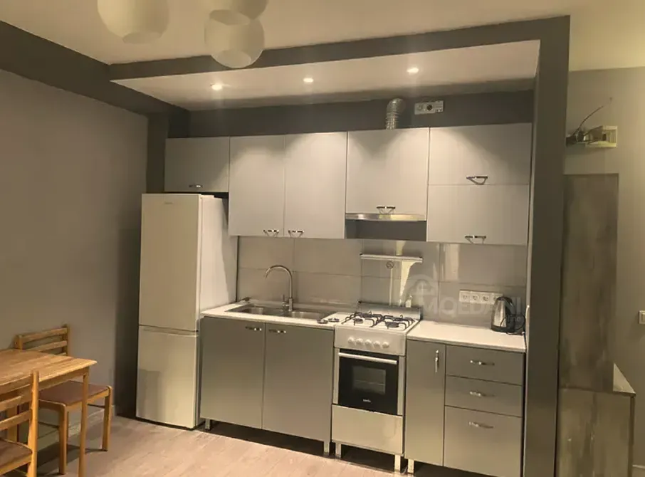 ქირავდება 2 ოთახიანი ბინა 40.9მ² 7/9 სართ თბილისი - photo 1