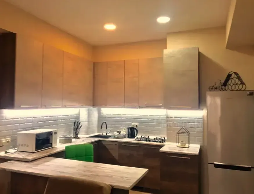 ქირავდება 2 ოთახიანი ბინა 60მ² 8/17 სართ თბილისი - photo 1