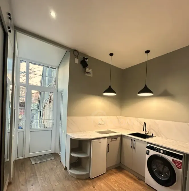 Сдам 2-комн. квартиру 50м² 1/1 эт. Тбилиси - изображение 2