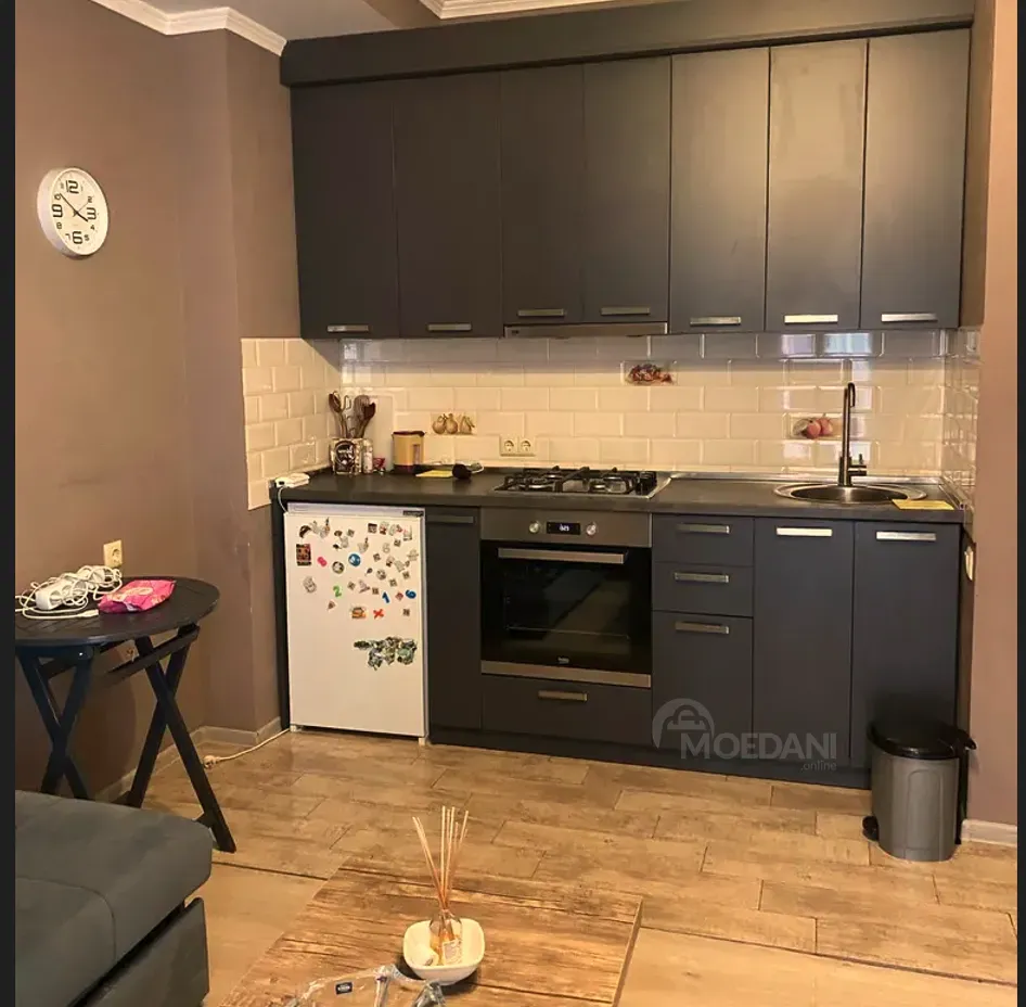 Сдам 2-комн. квартиру 45м² 6/10 эт. Тбилиси - изображение 2