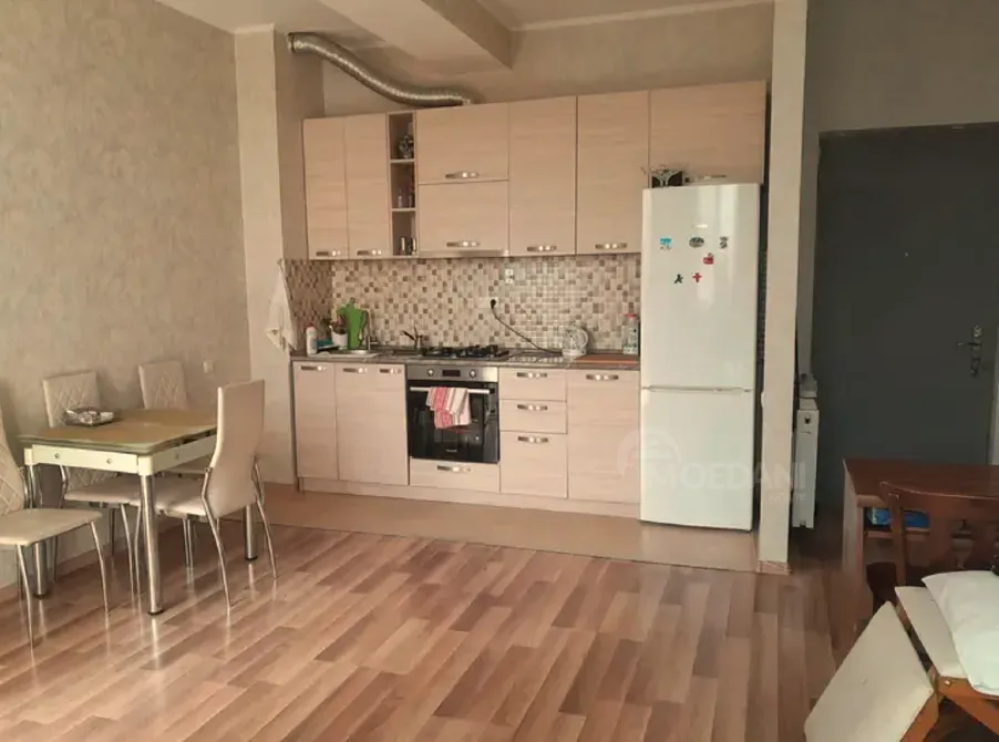 ქირავდება 2 ოთახიანი ბინა 50მ² 8/9 სართ თბილისი - photo 2