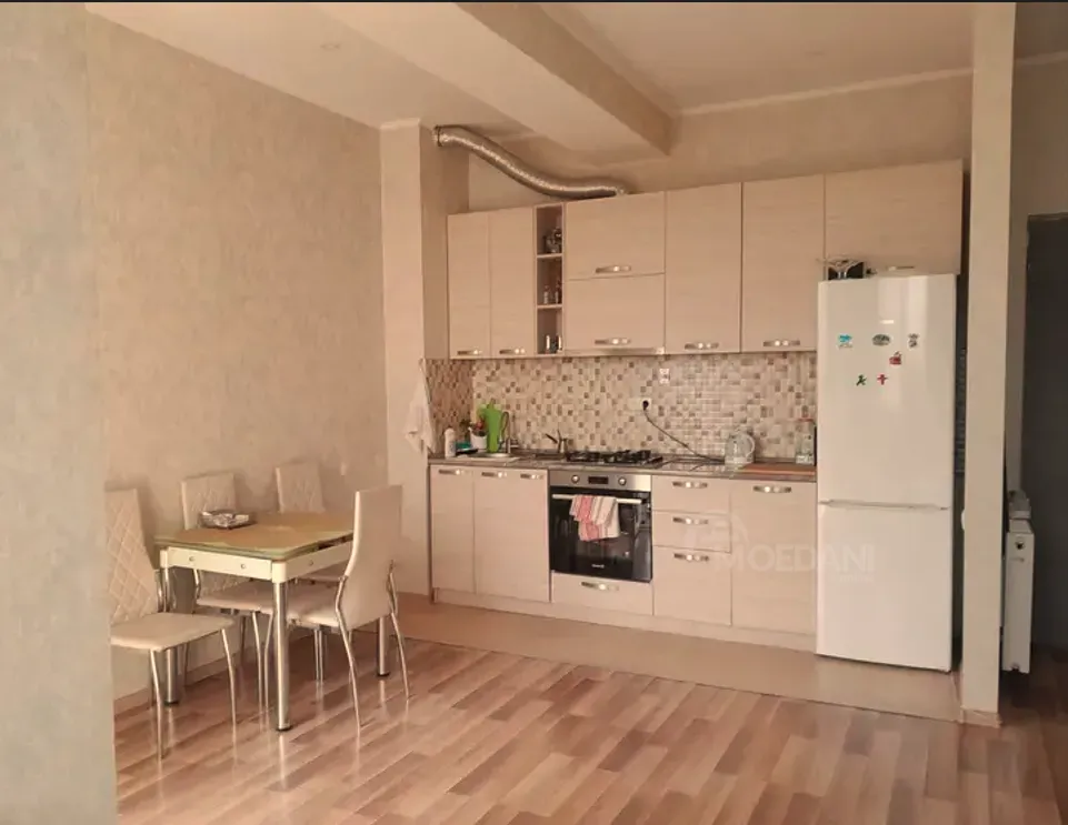 ქირავდება 2 ოთახიანი ბინა 50მ² 8/9 სართ თბილისი - photo 1