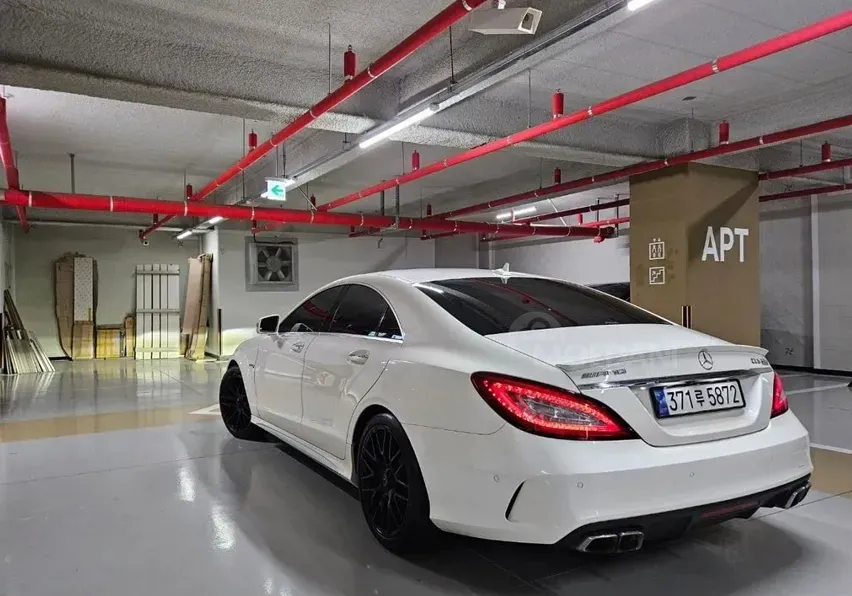 Mercedes CLS 5.5L 2016 Тбилиси - изображение 5