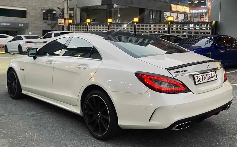 Mercedes CLS 5.5L 2015 Тбилиси - изображение 3