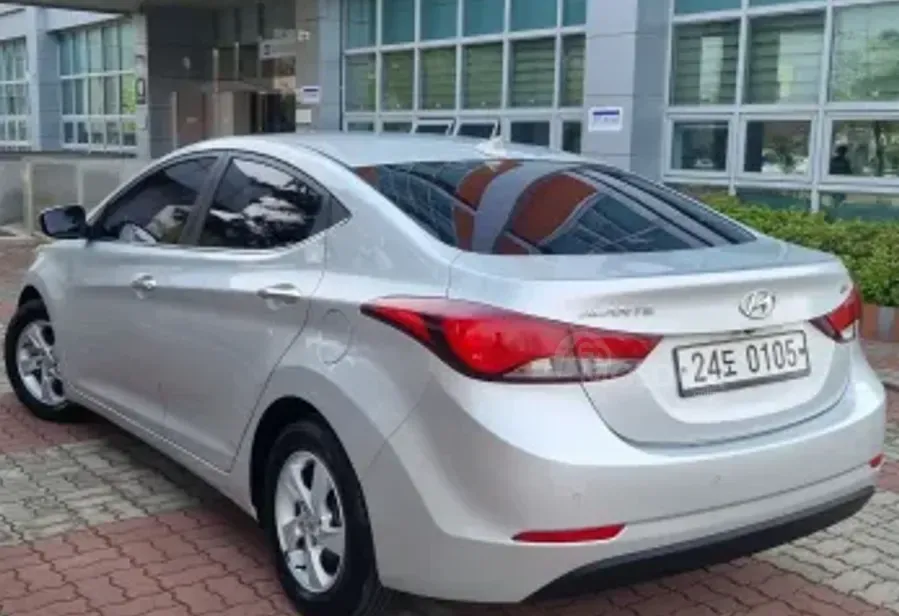 Hyundai Elantra 2014 Tbilisi - photo 4