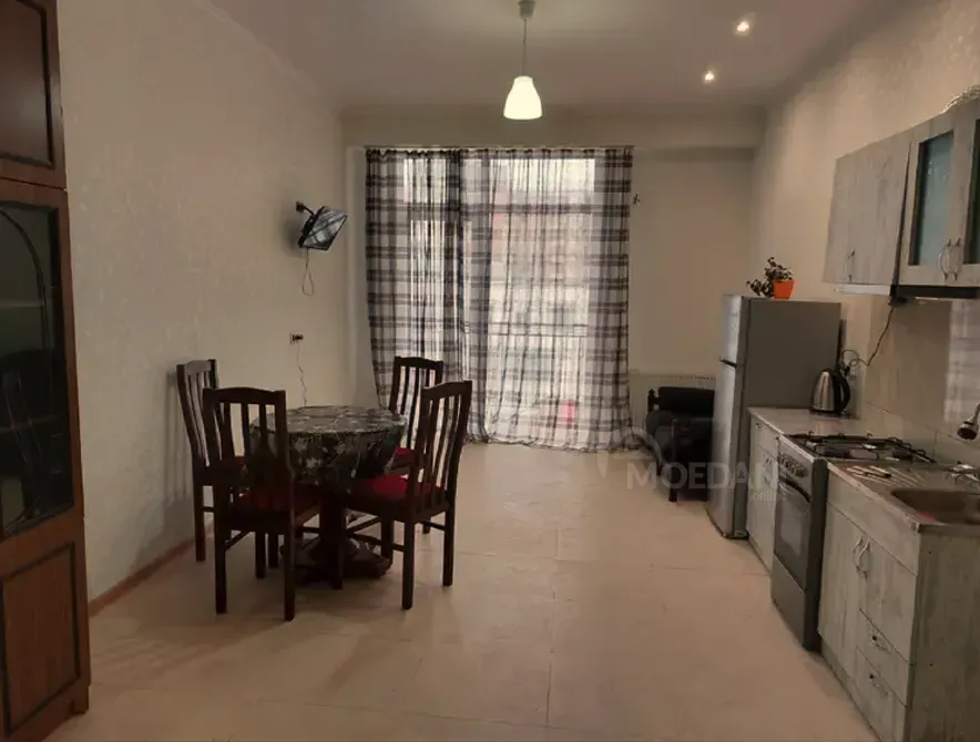 Сдам 2-комн. квартиру 70м² 4/10 эт. Тбилиси - изображение 1