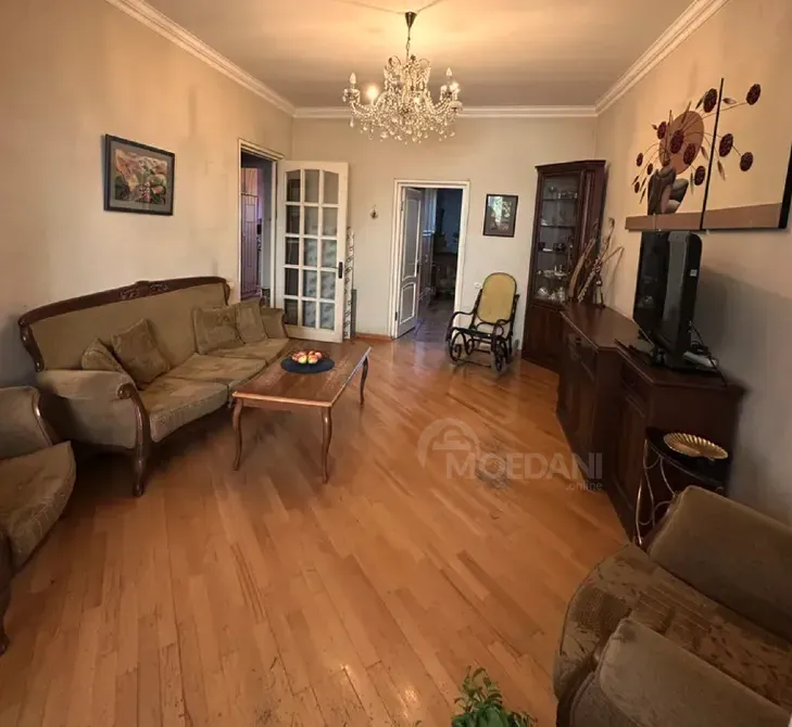 იყიდება 3 ოთახიანი ბინას 70მ² 3/4 სართ თბილისი - photo 1