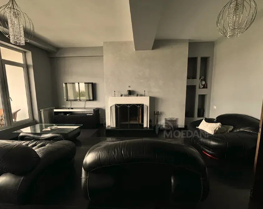 Сдам 3-комн. квартиру 170м² 5/10 эт. Тбилиси - изображение 1