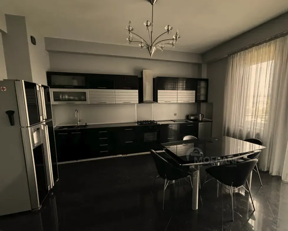 Сдам 3-комн. квартиру 170м² 5/10 эт. Тбилиси - изображение 4