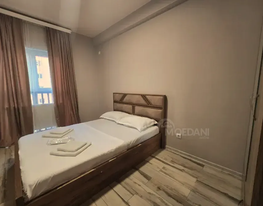 Сдам 3-комн. квартиру на сутки в Тбилиси  75м² 2/9 эт. Тбилиси - изображение 4