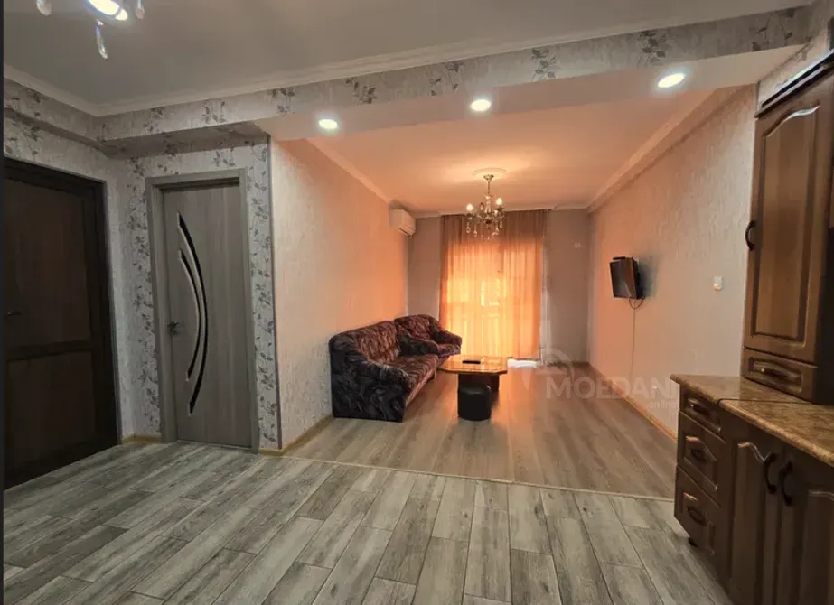 ქირავდება 2 ოთახიანი ბინა დღიურად თბილისში  50მ² 7/9 სართ თბილისი - photo 4