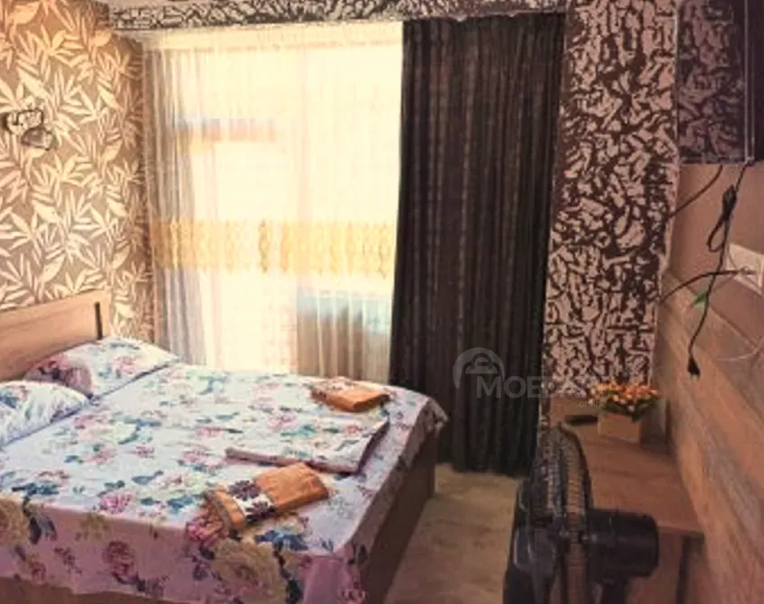 Сдам 1-комн. квартиру на сутки в Тбилиси  37м² 2/11 эт. Тбилиси - изображение 2