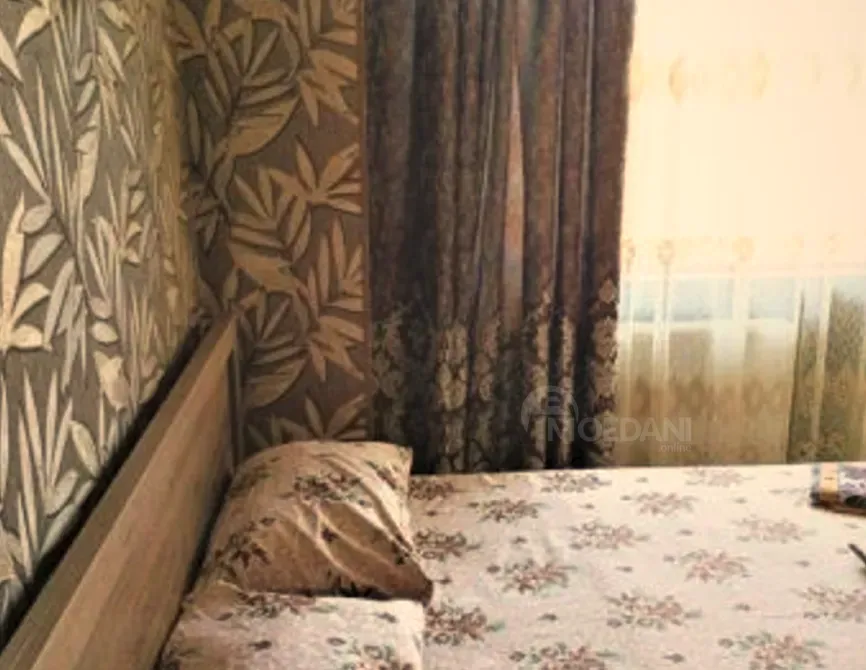 Сдам 1-комн. квартиру на сутки в Тбилиси  37м² 2/11 эт. Тбилиси - изображение 11