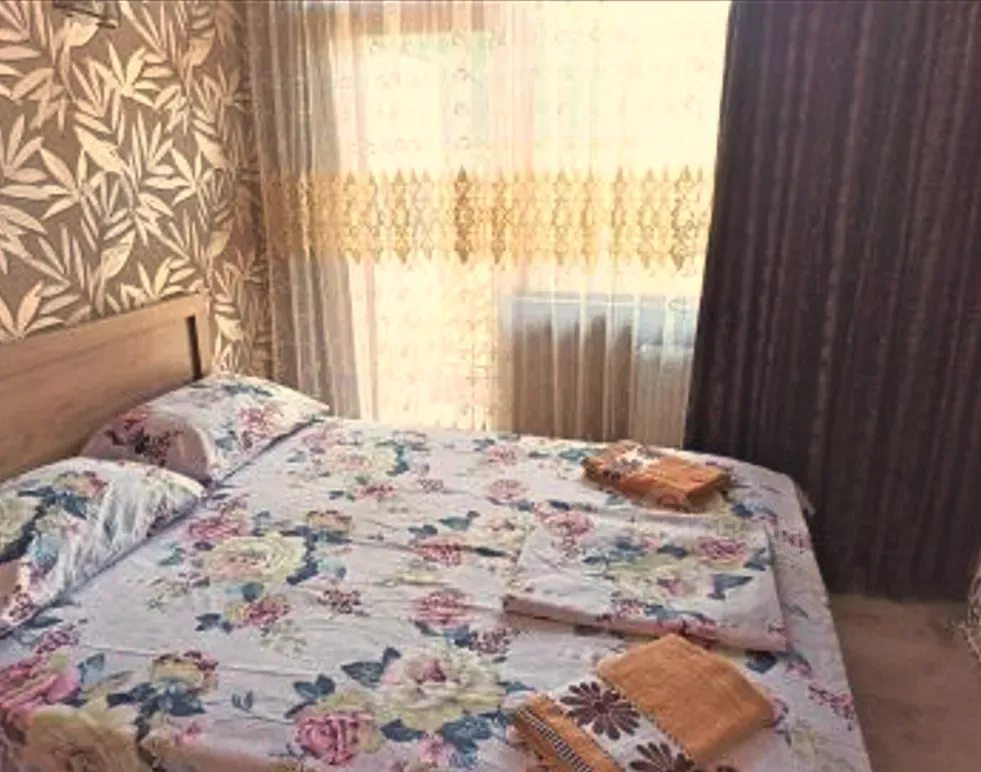 Сдам 1-комн. квартиру на сутки в Тбилиси  40м² 10/11 эт. Тбилиси - изображение 1