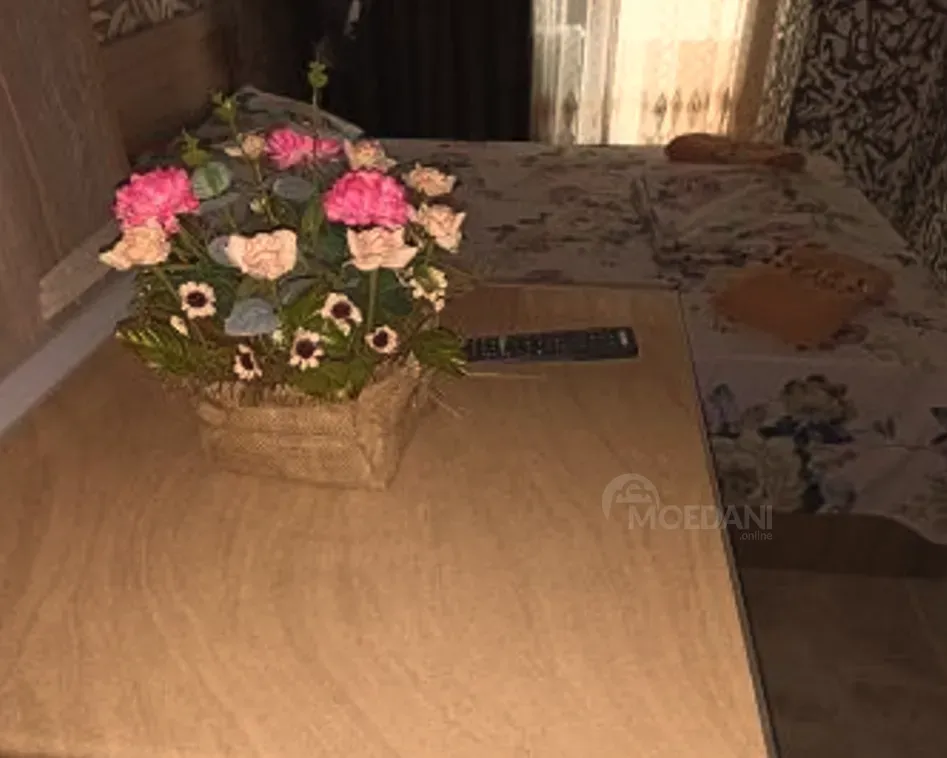 Сдам 1-комн. квартиру на сутки в Тбилиси  40м² 10/11 эт. Тбилиси - изображение 2