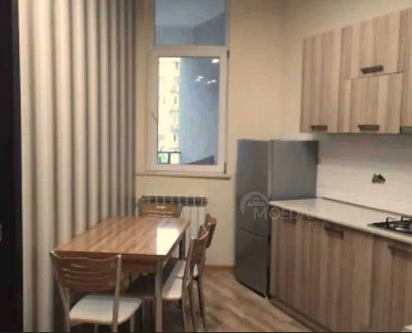 ქირავდება 2 ოთახიანი ბინა დღიურად თბილისში  60მ² 6/15 სართ თბილისი - photo 3