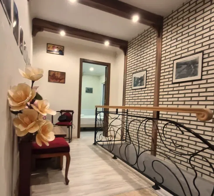 Сдам 1-комн. квартиру на сутки в Тбилиси  30м² 1/1 эт. Тбилиси - изображение 1