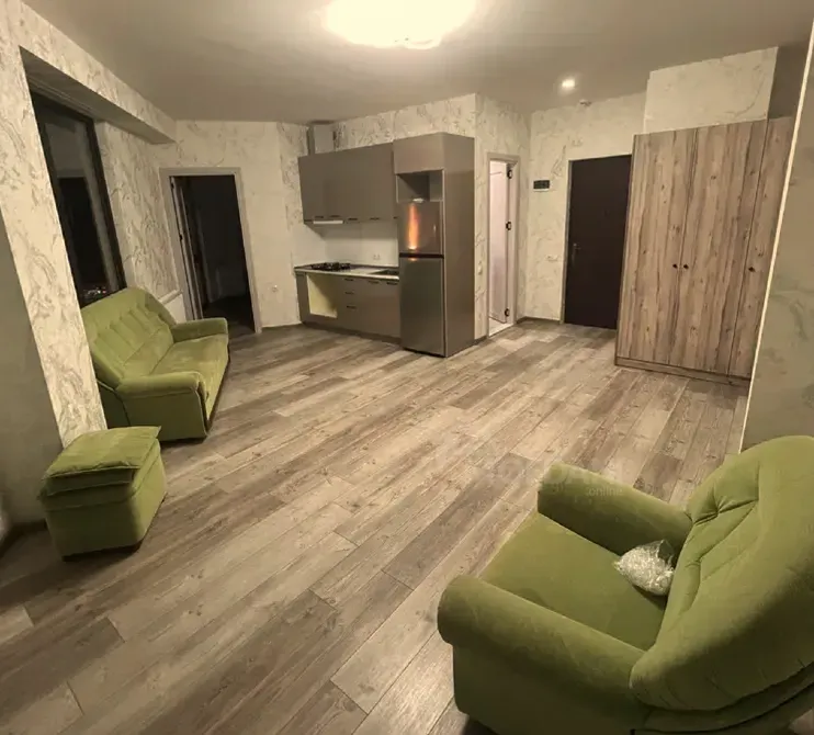 ქირავდება 2 ოთახიანი ბინა დღიურად თბილისში  53მ² 5/8 სართ თბილისი - photo 2