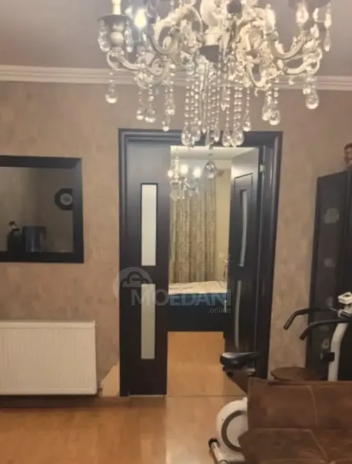 იყიდება 4 ოთახიანი ბინას 96მ² 2/8 სართ თბილისი - photo 1