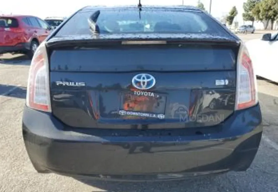 Toyota Prius 1.8L 2015 Тбилиси - изображение 5