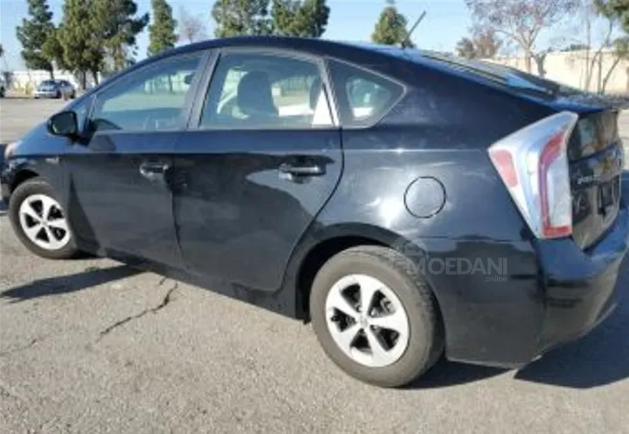Toyota Prius 1.8L 2015 Тбилиси - изображение 3
