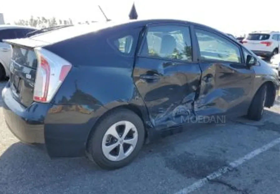 Toyota Prius 1.8L 2015 Тбилиси - изображение 4