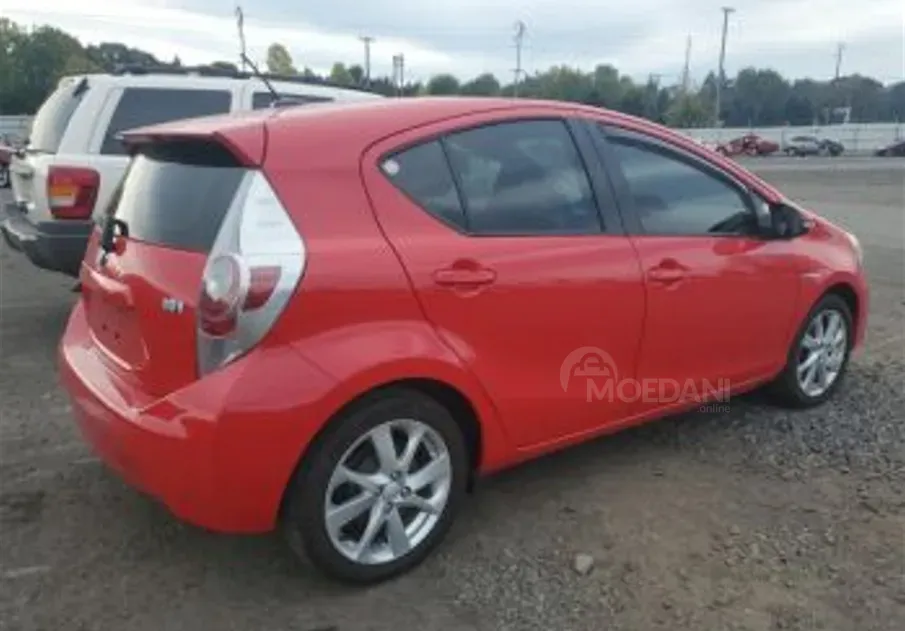 Toyota Prius 1.5L 2013 Тбилиси - изображение 4