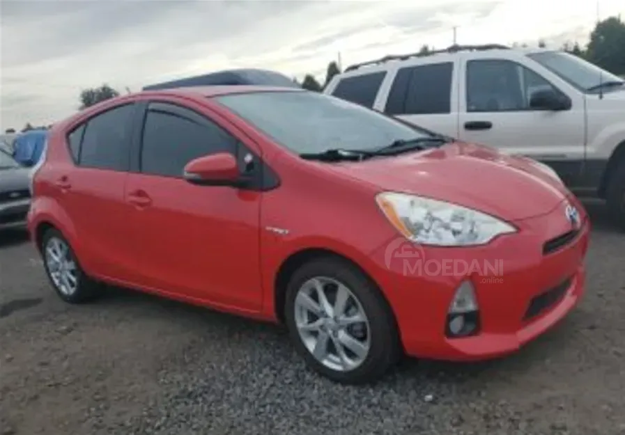 Toyota Prius 1.5L 2013 Тбилиси - изображение 6