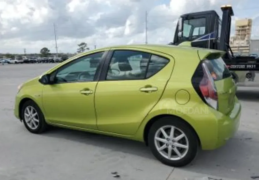 Toyota Prius 1.5L 2015 Тбилиси - изображение 3