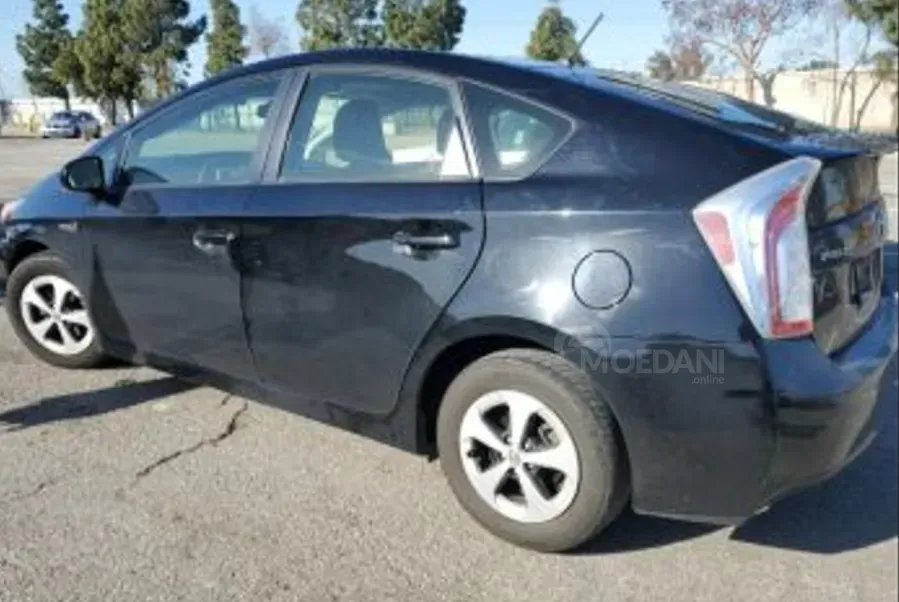 Toyota Prius 1.8L 2015 Тбилиси - изображение 3