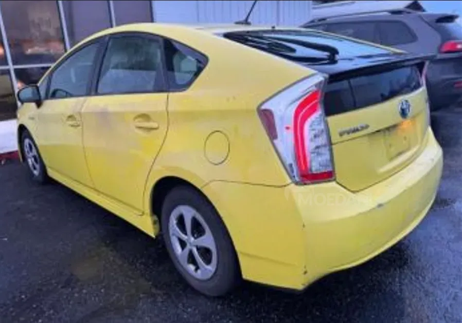 Toyota Prius 1.8L 2014 Тбилиси - изображение 3