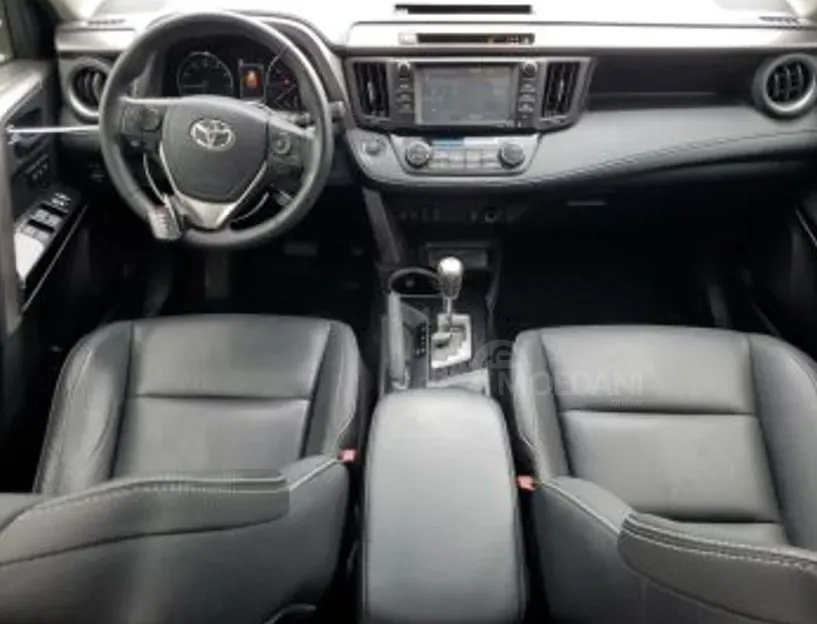 Toyota RAV4 2.5L 2018 Тбилиси - изображение 4