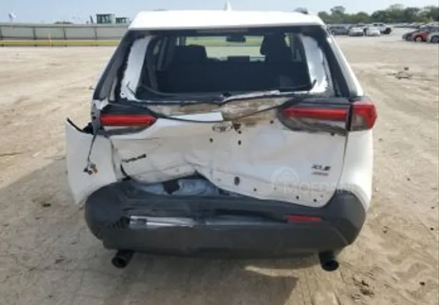 Toyota RAV4 2.5L 2020 Тбилиси - изображение 4