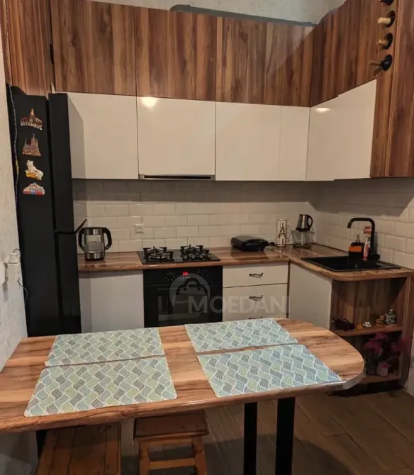 იყიდება 3 ოთახიანი ბინას 60მ² 1/3 სართ თბილისი - photo 1