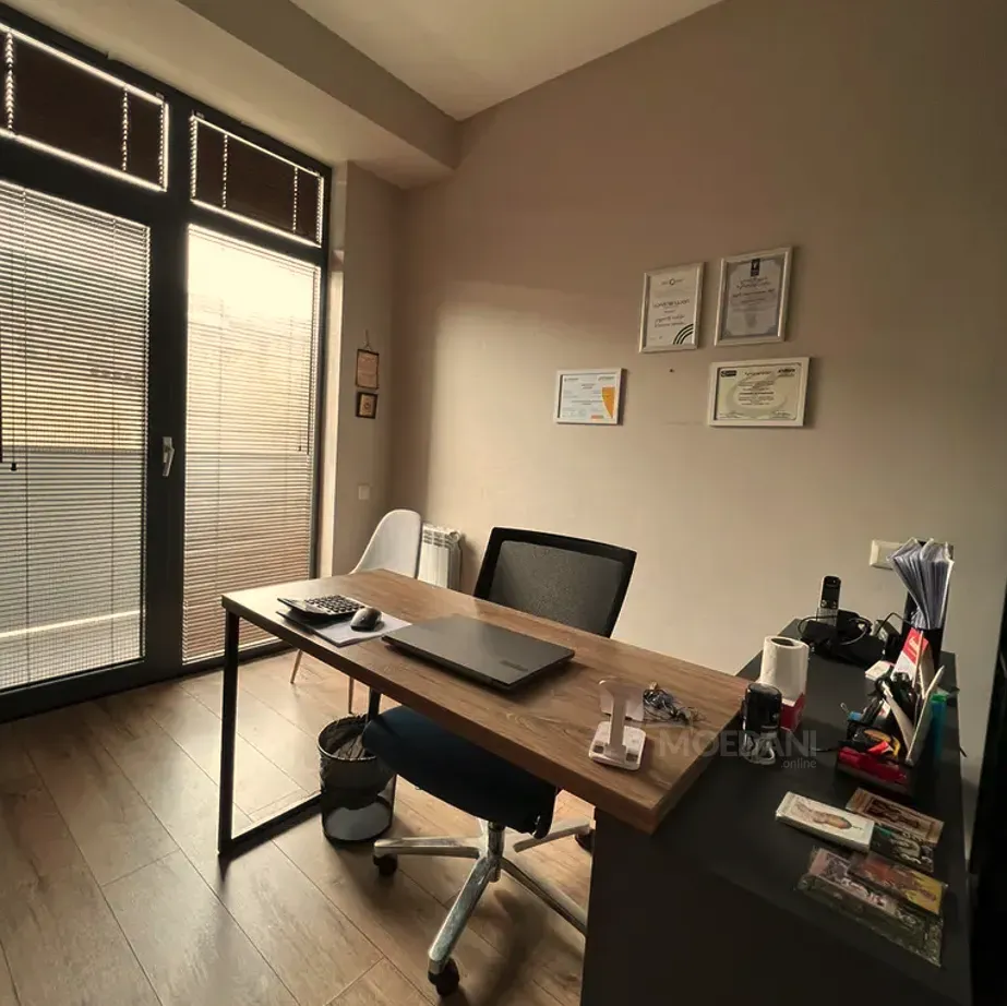 Ქირავდება საოფისე კომერციული ფართი ვაკეში თბილისი - photo 6