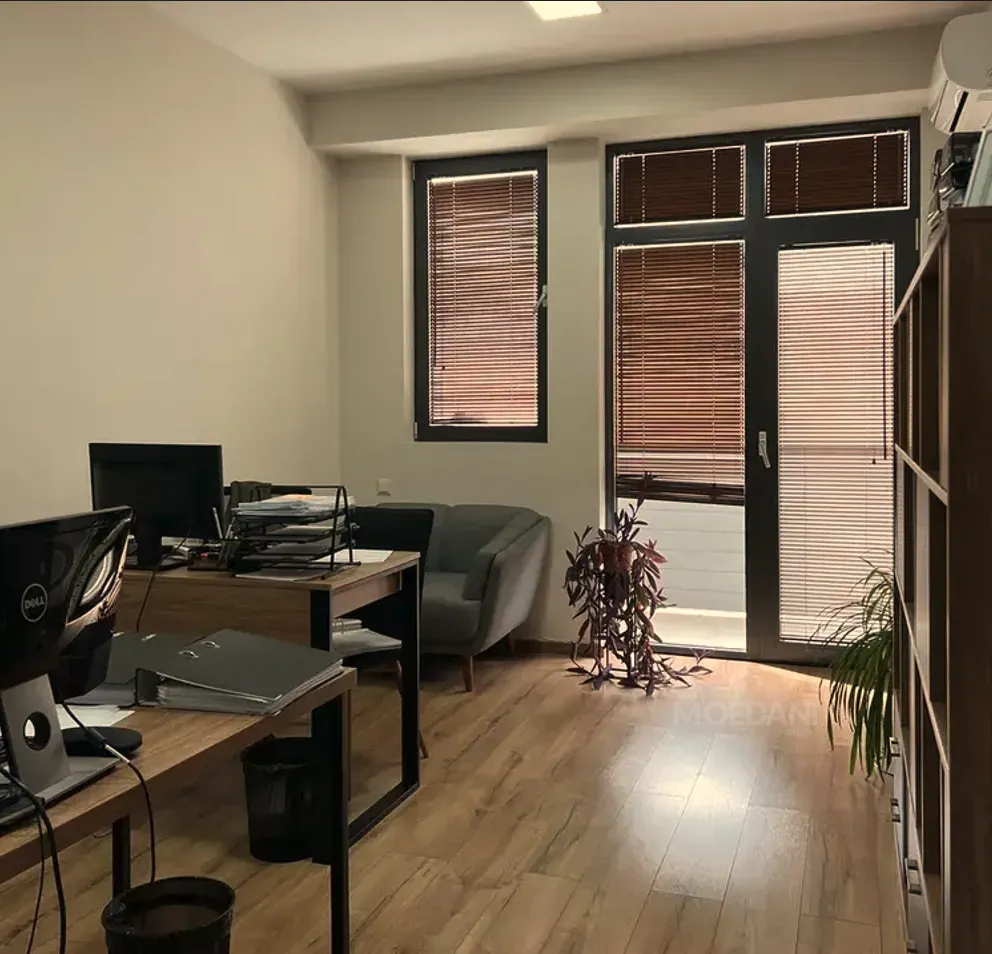 Ქირავდება საოფისე კომერციული ფართი ვაკეში თბილისი - photo 12