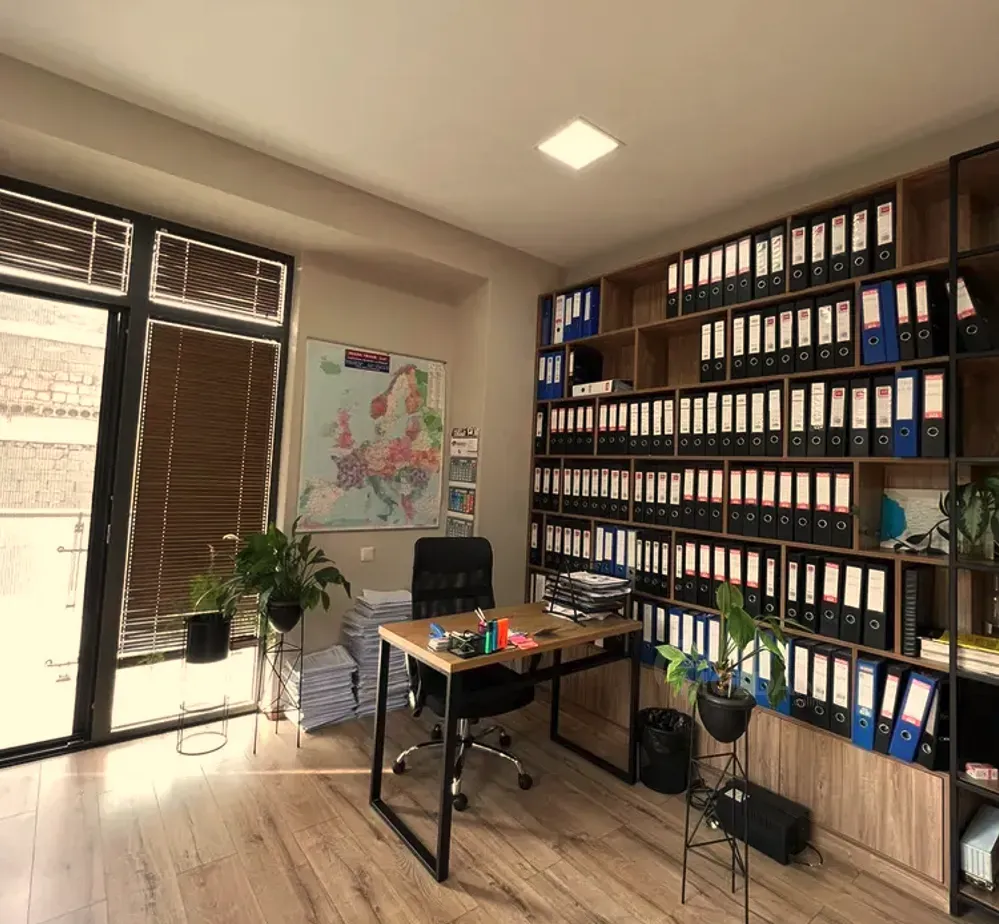 Ქირავდება საოფისე კომერციული ფართი ვაკეში თბილისი - photo 8