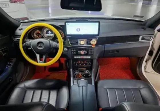Mercedes E 2015 Tbilisi