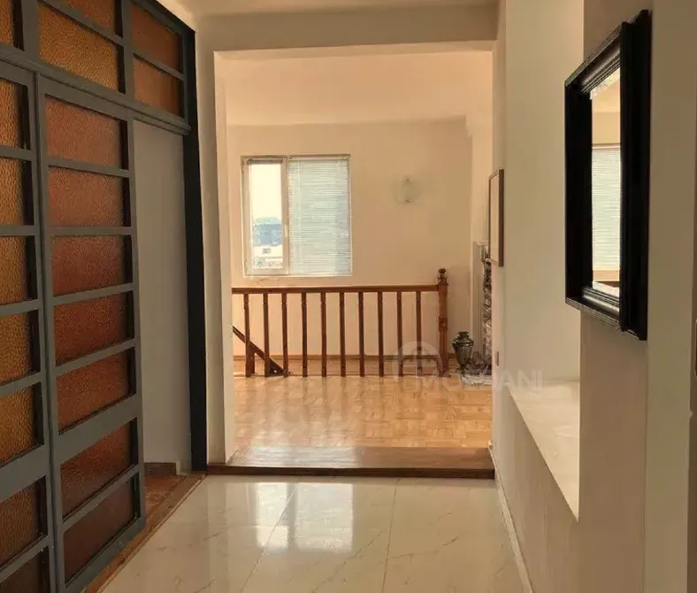 Сдам 4-комн. квартиру 140м² 6/6 эт. Тбилиси - изображение 4