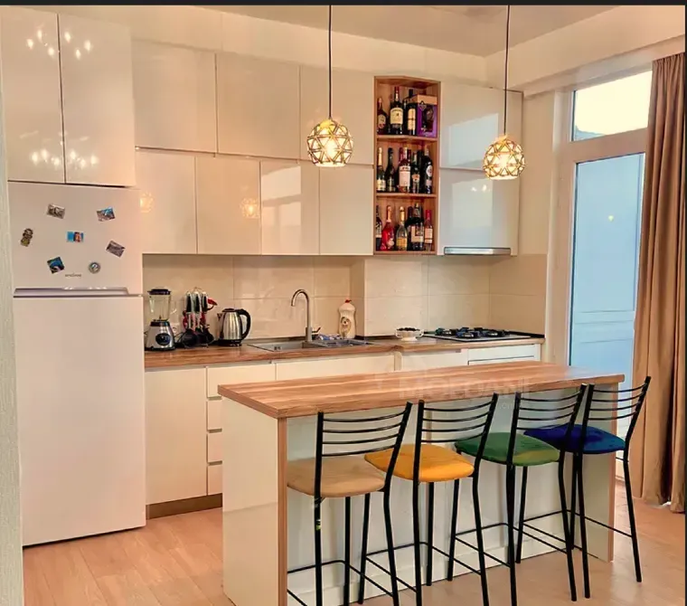 Apartments For Rent three-room 110м² 6/7 floor Tbilisi - photo 2