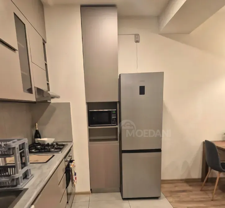 ქირავდება 2 ოთახიანი ბინა 65მ² 5/22 სართ თბილისი - photo 6